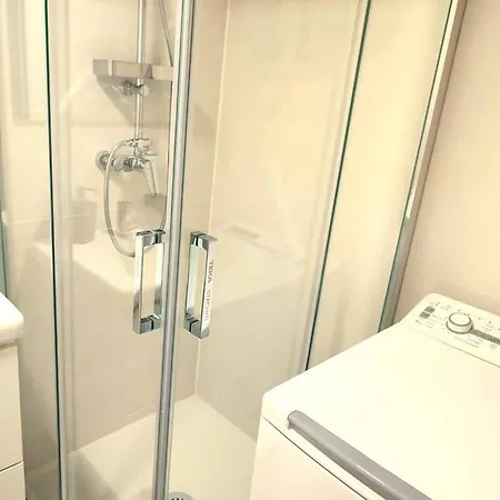 아파트 Apartamento *